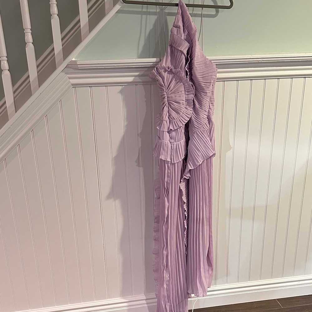 Elegant Lavender Pleated Dress